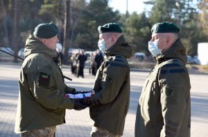  Lietuvos karių būrį į NATO misiją išlydėjęs V. Semeška: įsitraukimas Irake yra pagrindinis Aljanso indėlis į kovą su terorizmu