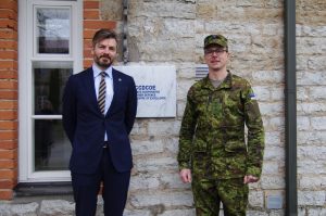  Estijoje krašto apsaugos viceministras M. Abukevičius aptarė veiksmus suvaldant nelegalių migrantų krizę, kibernetinio saugumo stiprinimą ir tolesnį šalių bendradarbiavimą