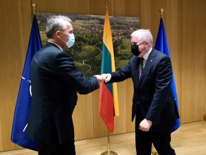  Briuselyje – A. Anušausko susitikimas su NATO Generaliniu sekretoriumi: Aljansas išlieka budrus ir pasirengęs reaguoti
