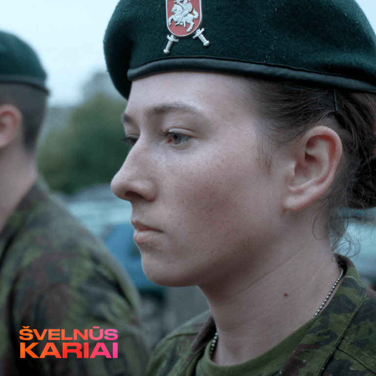 Filmo „Švelnūs kariai“ herojės: tarnaujant kariuomenėje pamatai, kad gali daugiau nei pats galvojai
