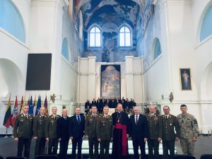  Vilniuje įvyko iškilminga Lietuvos kariuomenės rikiuotė ir paradas su sąjungininkais