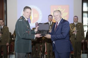 Arvydas Anušauskas. Krašto apsaugos stiprėjimo metai