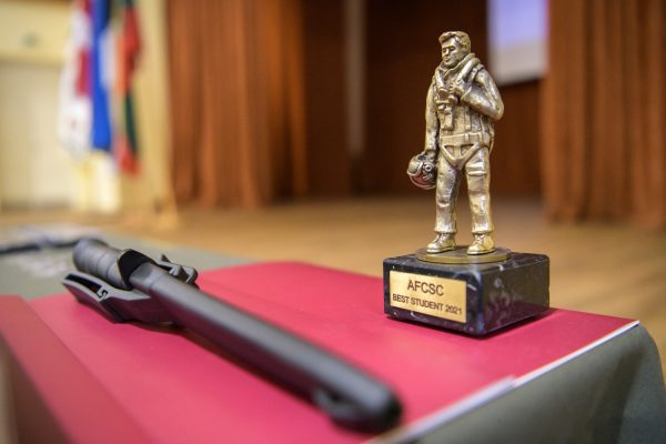  Lietuvos karo akademijoje kursus baigė Baltijos šalių oro pajėgų štabo karininkai