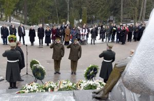  Laisvės gynėjų atminimas pagerbtas Antakalnio memoriale