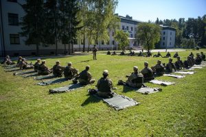  Pirmasis žingsnis norintiesiems papildyti karininkų gretas – studijos Karo akademijoje