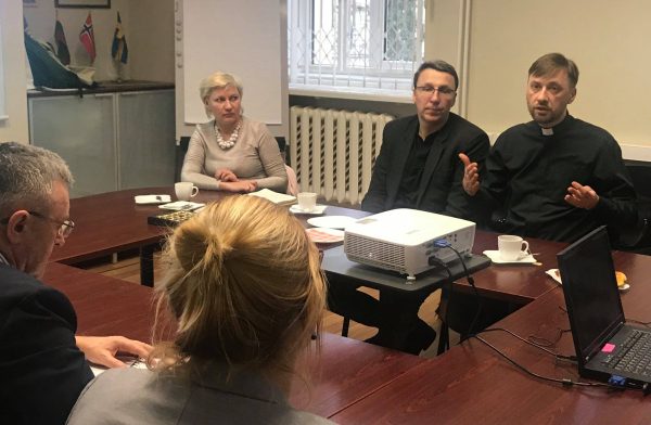  Susitikime su organizacijos „Eleos – Ukraine“ atstovais – apie karo sukeltą skausmą, nenuilstamą savanorystę, viltį ir pasiaukojimą