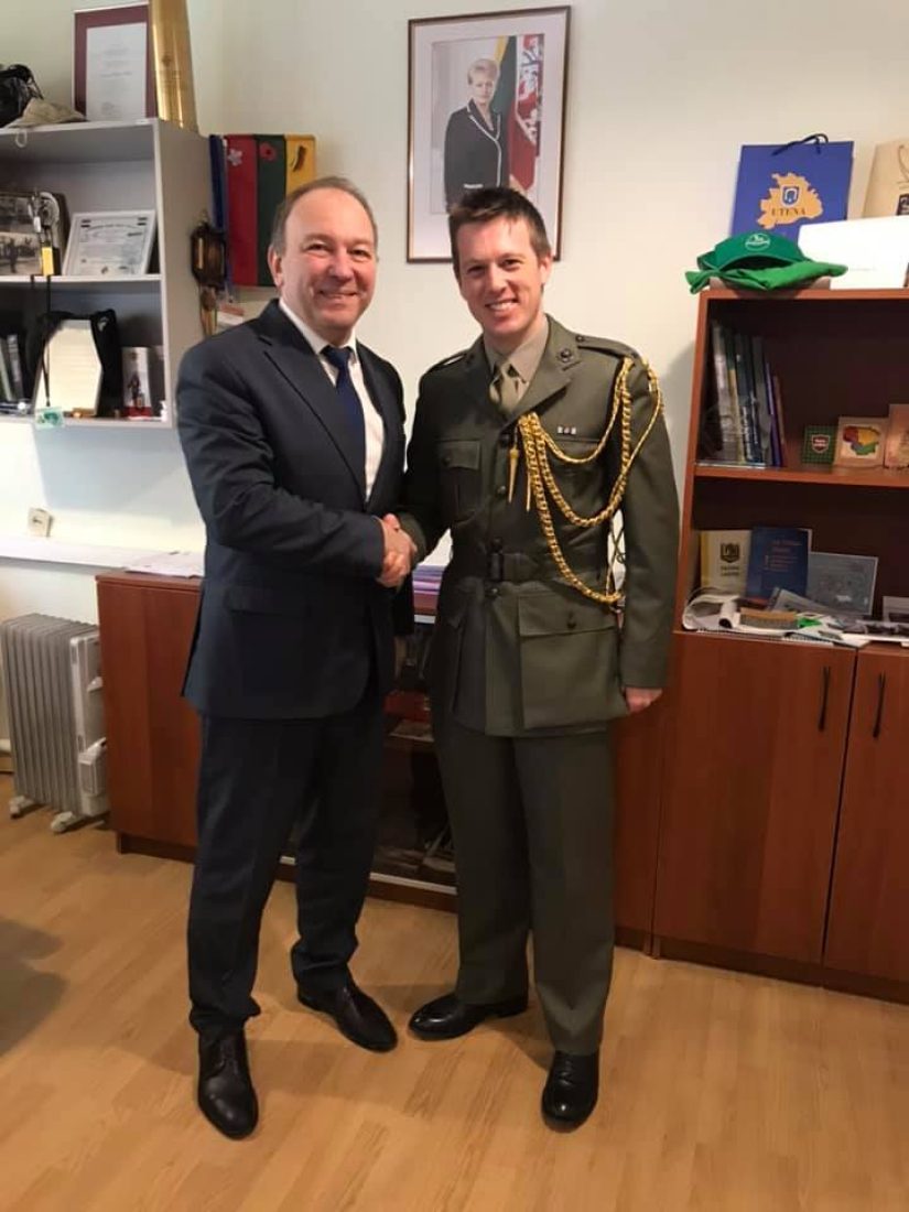 Didžiosios Britanijos gynybos atašė susitiko su departamento vadovybe