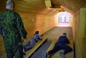  Mokiniai išmėgino jėgas krašto gynybos varžybose