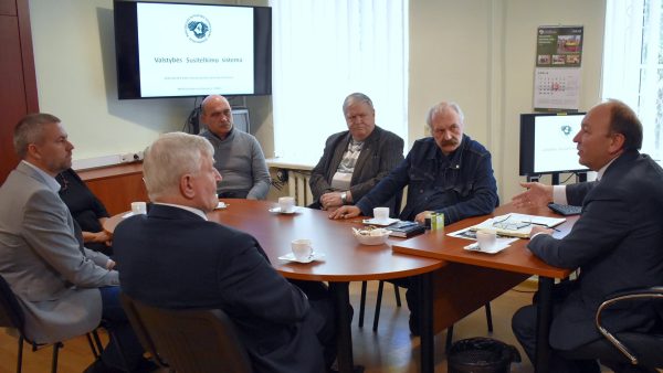  Pasirašyta bendradarbiavimo sutartis su Lietuvos ginklų savininkų asociacija