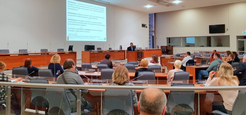 Vilniaus savivaldybės darbuotojai pagilino žinias apie valstybės pasiruošimą mobilizacijai