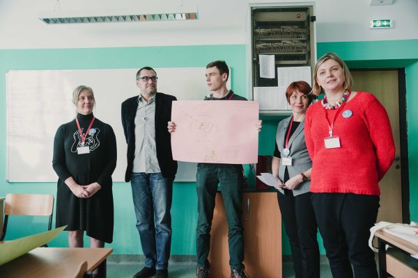  Pasidalinta sukaupta patirtimi su tarpvalstybinių medijų raštingumo mokymų dalyviais