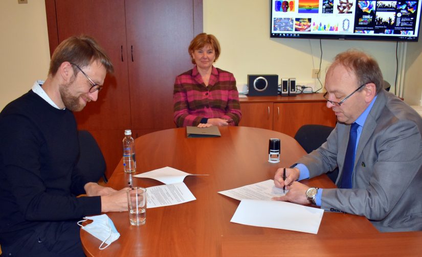 Pratęsta partnerystė su pilietine iniciatyva „Socialinis sufleris“