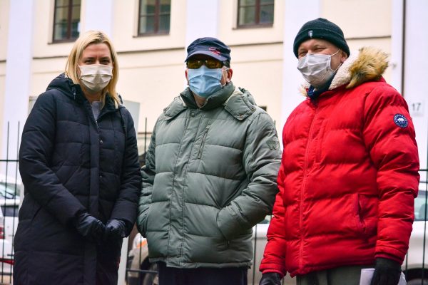 Daugiau kaip šimtas savanorių apmokyti teikti saugią humanitarinę pagalbą