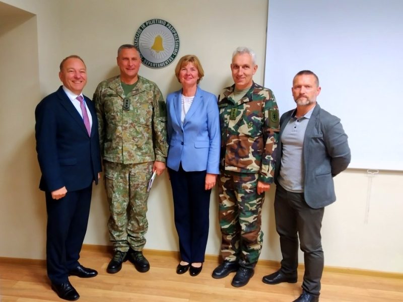 Susitikime su Lietuvos šaulių sąjungos vadovybe aptarti bendradarbiavimo klausimai