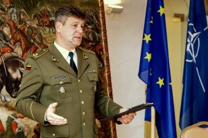 Apdovanoti mokinių rašinių konkurso „Mes esame NATO“ laureatai ir dalyviai