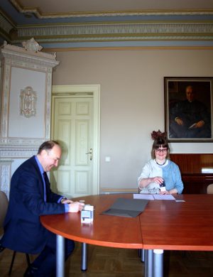  Pasirašyta bendradarbiavimo sutartis su Lietuvių literatūros ir tautosakos institutu
