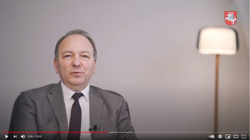 Net ir turėdami tvirtą užnugarį, apleisti pilietinio pasipriešinimo idėjų negalime