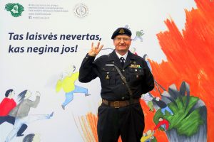 Mokomojo leidinio „Pilietinio pasipriešinimo abėcėlė. Patarimai, kaip kovoti be ginklų“ pristatymas