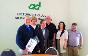  Apie pilietinio pasipriešinimo būdus – ir Brailio raštu