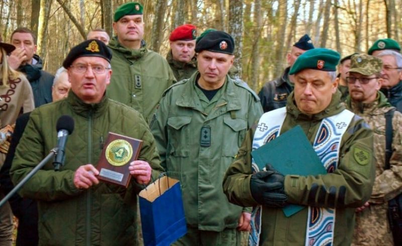 Pagerbti Generolo Povilo Plechavičiaus kadetų licėjaus auklėtiniai jų priesaikos ceremonijoje