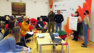  Vis daugiau Vilniaus rinktinės šaulių žinių semiasi pilietinio pasipriešinimo kursuose