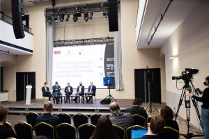  Valdovų rūmuose vykusioje konferencijoje aptarti NATO priešakinių pajėgų Lietuvoje rezultatai: Aljansas gali pasitikėti Lietuva, o Lietuva – Aljansu