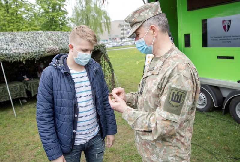 Šalies moksleiviai kviečiami dalyvauti konkurse „Ką žinai apie Lietuvos kariuomenę“