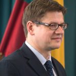 Ministerijos gynybos politikos direktorius  Vaidotas Urbelis