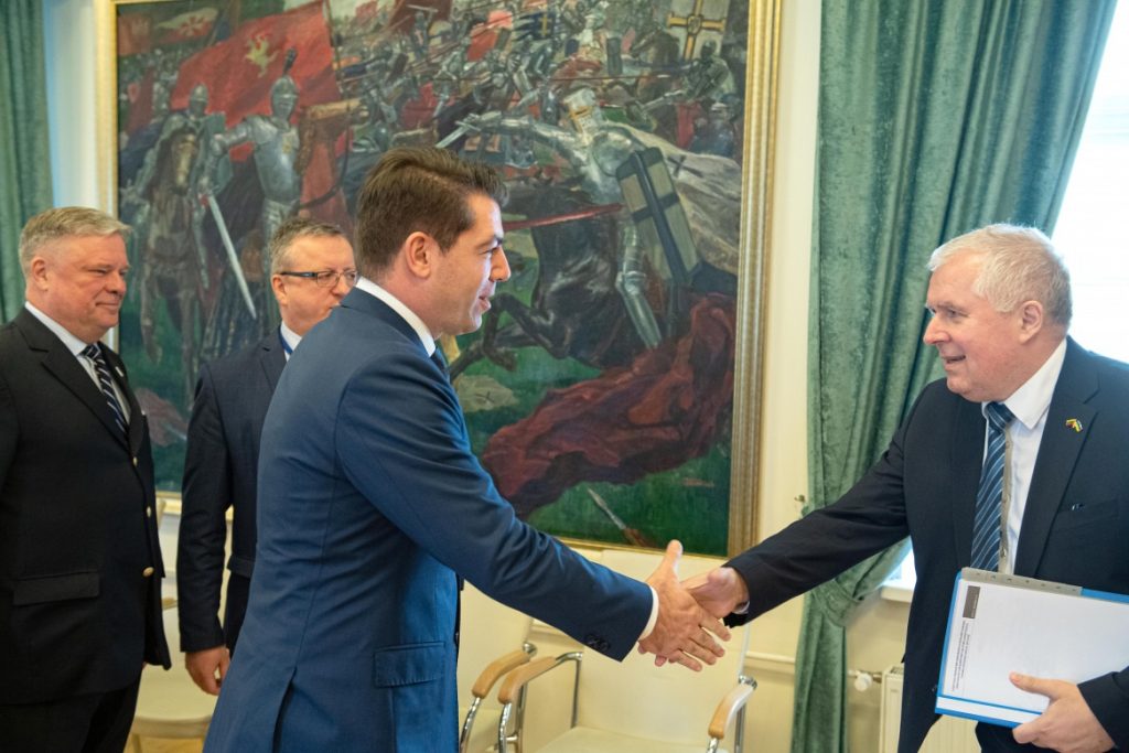 Ministras A. Anušauskas: siekiame, kad NATO priešakinių pajėgų batalionai taptų brigadomis