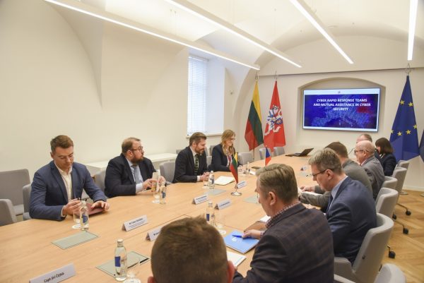 ES susitikimas Pasiruošimas pirmininkauti ES tarybai: Čekijos delegacija su Lietuvos atstovais aptarė kibernetinio saugumo politikos prioritetus
