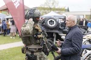  Utenoje paminėta Partizanų pagerbimo, kariuomenės ir visuomenės vienybės diena