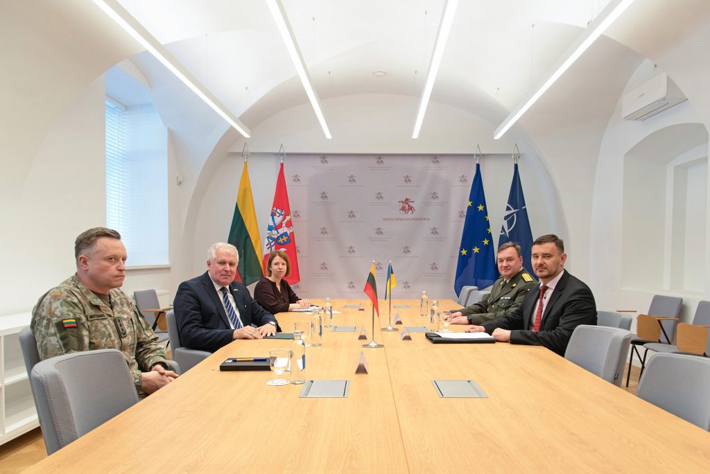Assistance to Ukraine discussed with Ambassador of Ukraine to Lithuania