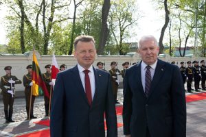  Ministers of National Defence of Lithuania and Poland agree, our mutual interest is to support Ukraine and deter Russia