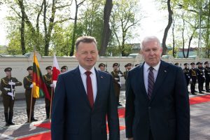  Lietuvos ir Lenkijos krašto apsaugos ministrai: mūsų bendras interesas – padėti Ukrainai ir atgrasyti Rusiją