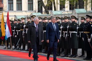 Liukemburgo gynybos ministro vizitas 2022 05 05 Lithuania’s and Luxembourg’s Defence Ministers discussed forthcoming NATO Summit in Madrid and further defence cooperation