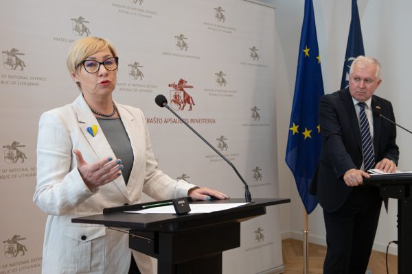  Moksleiviai bus mokomi pilietiškumo ir gynybos įgūdžių