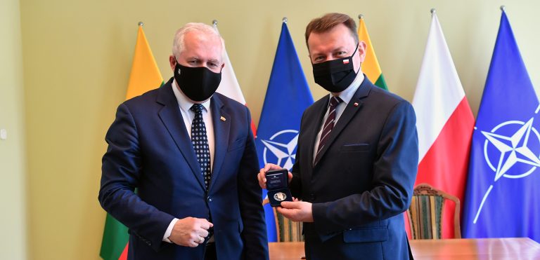 A. Anušauskas susitiks su vizito į Lietuvą atvykstančiu Lenkijos krašto apsaugos ministru M. Blaszczaku