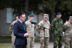  Lietuvos karius į tarptautines misijas išlydėjęs Ž. Tomkus: kartu su sąjungininkais esame įsipareigoję kovai su tarptautiniu terorizmu