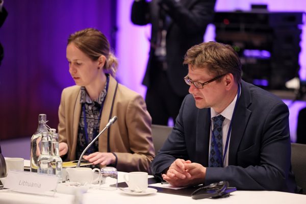 Urbelis Siaures grupe Šiaurės grupės gynybos ministrai išreiškė tvirtą paramą Ukrainai ir sveikina Suomijos bei Švedijos sprendimą tapti NATO narėmis