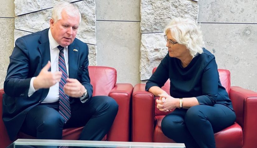 A. Anušauskas and Federal Minister of Defence discussed strengthening of the NATO battalion in Lithuania &nbsp;