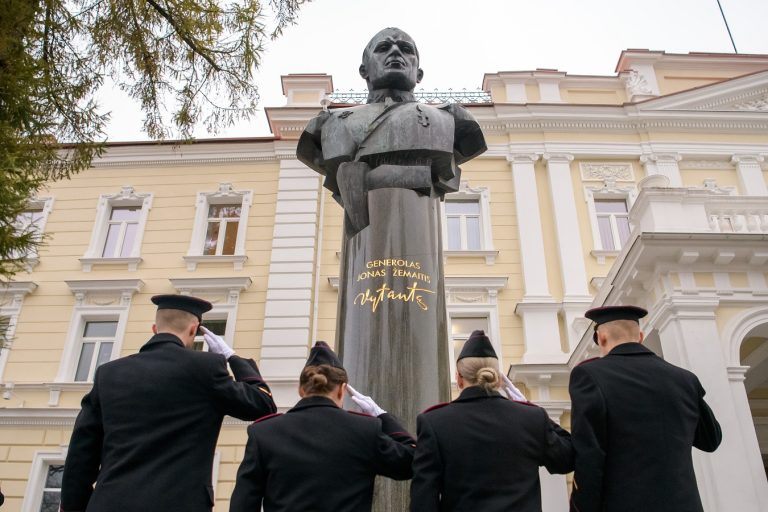  Lietuvos karo akademija pasitinka įkūrimo 30-metį