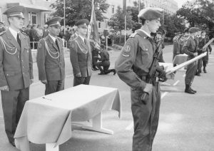 kariunu priesaikos ceremonija 1992 Lietuvos karo akademija pasitinka įkūrimo 30-metį