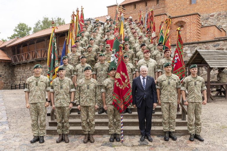 Land Force transferred into the hands of Brigadier General Artūras Radvilas