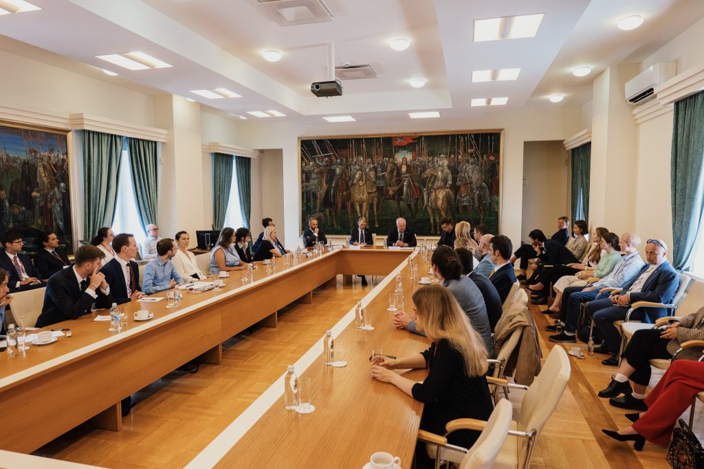 Krašto apsaugos ministerijoje – diskusija apie Baltijos regionui kylančius saugumo iššūkius