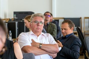  Pilietinės gynybos pamokos su „Minecraft“
