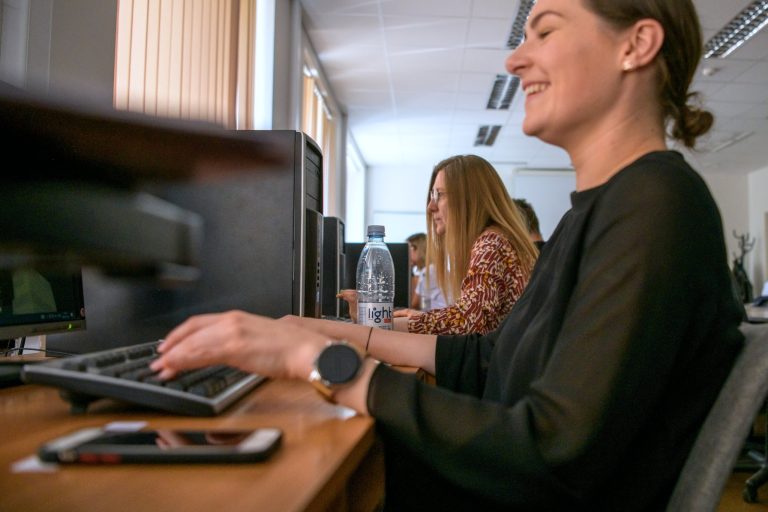 Pilietinės gynybos pamokos su „Minecraft“
