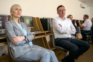  Pilietinės gynybos pamokos su „Minecraft“