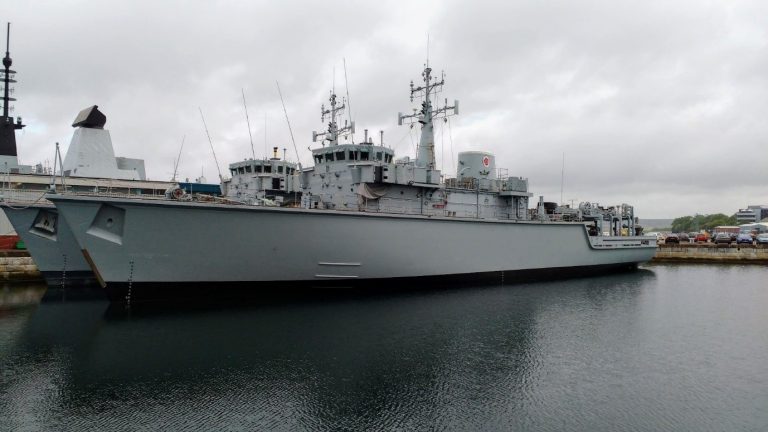 Contract signed on repairing a minehunter and sweeper bought by the Ministry of National Defence &nbsp;&nbsp;