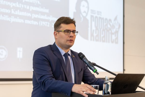  Minint Romo Kalantos pasiaukojimo jubiliejinius metus Pilietinio pasipriešinimo dienos išvakarėse surengta konferencija