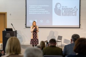  Minint Romo Kalantos pasiaukojimo jubiliejinius metus Pilietinio pasipriešinimo dienos išvakarėse surengta konferencija